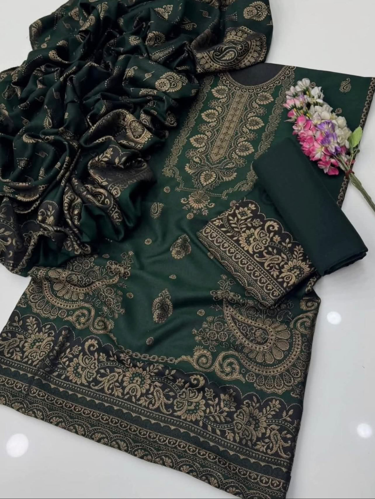 PASHMINA WOOL  BEAUTIFUL RASHAM JACQUARD 3 PIECE SUIT