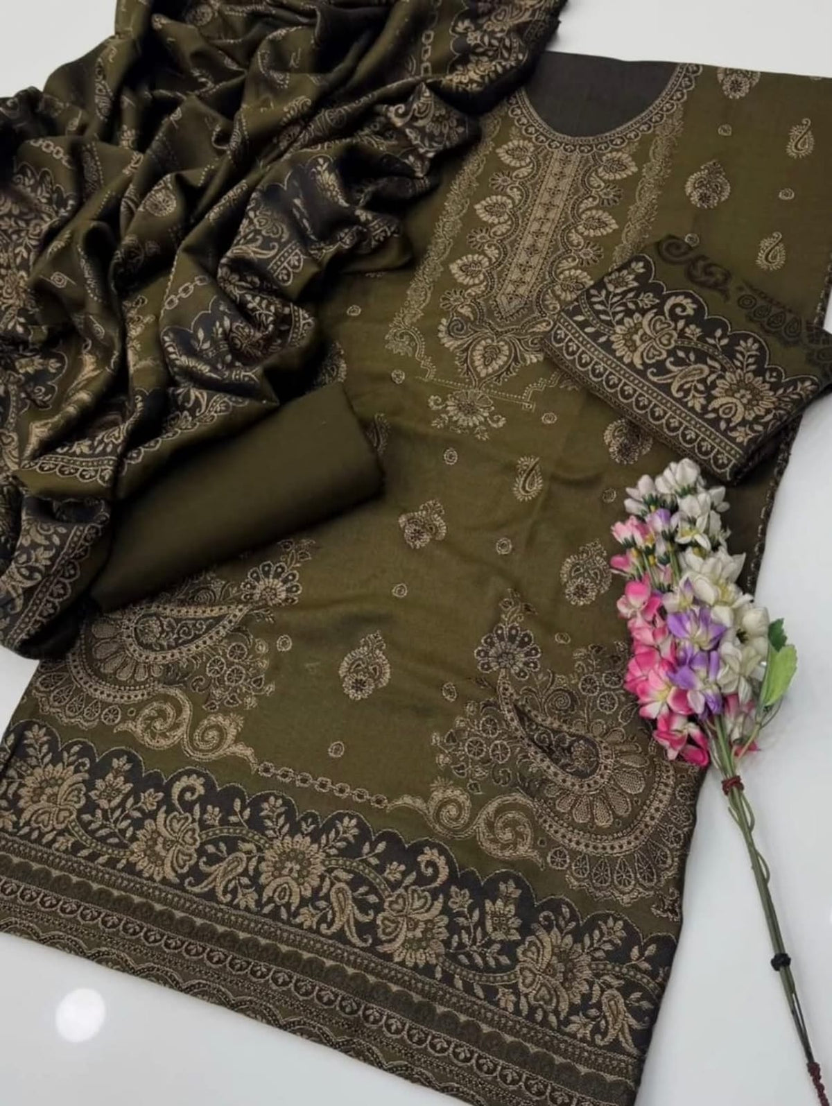 PASHMINA WOOL  BEAUTIFUL RASHAM JACQUARD 3 PIECE SUIT