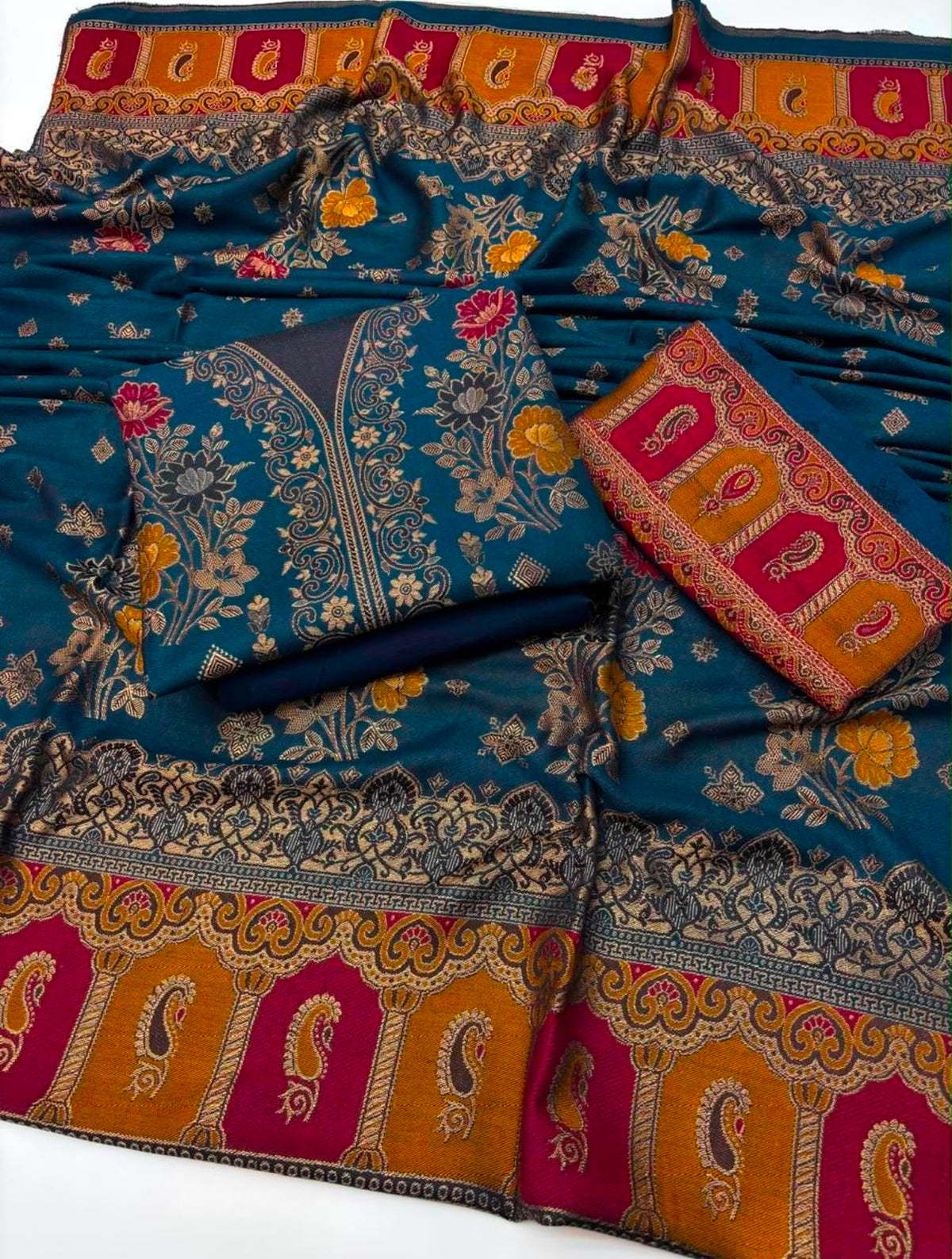 PASHMINA WOOL RASHAM JAQUARD 3 PIECE SUIT