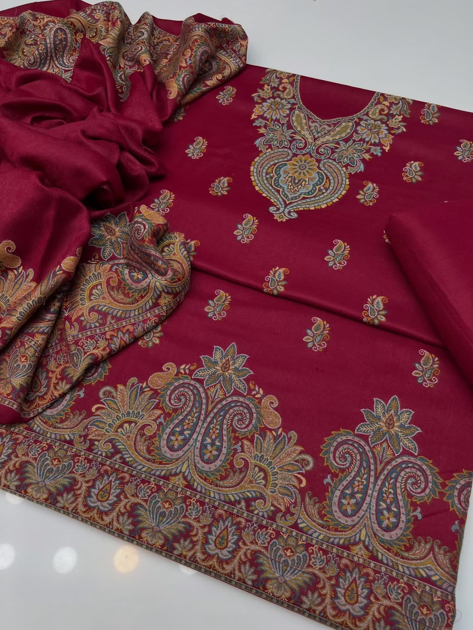 Kanni Embroidered 3PC Unstitched Lawn Suit