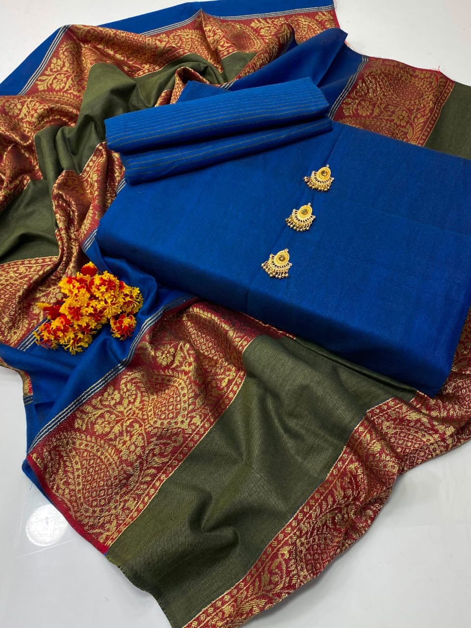 Khadii Marina Suit with Jacquard Shawl